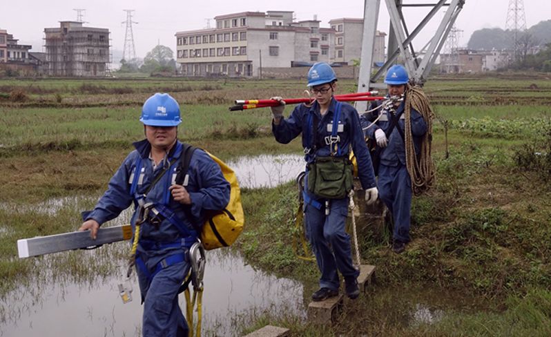 桂林供电局多举措完成跨“两高”线路隐患排查及消除工作